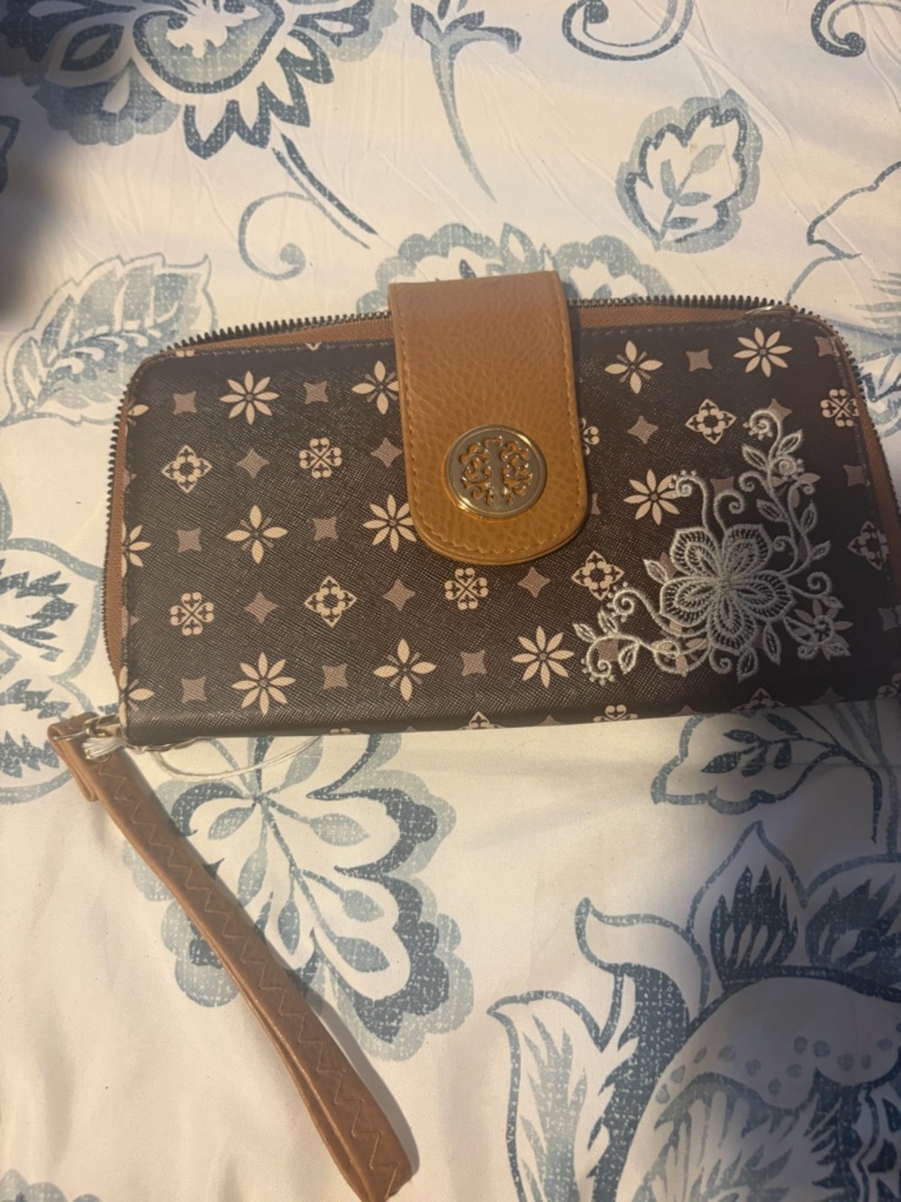 Elegant Brown Floral Wristlet Wallet with Tan Accent